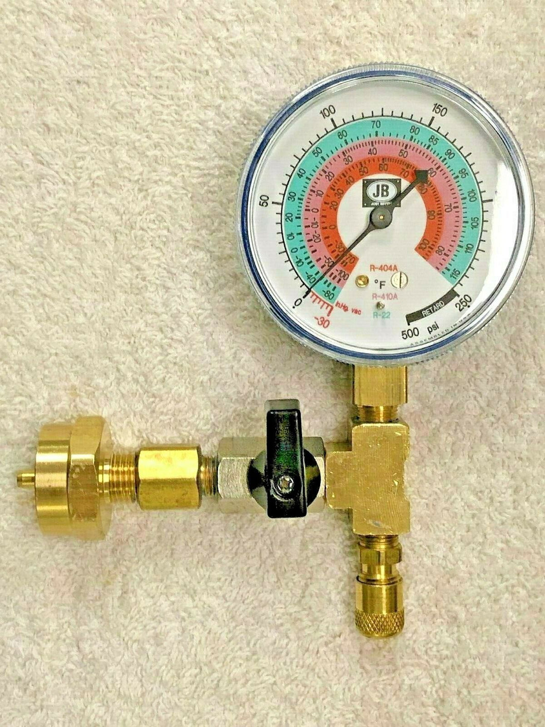 Frosty Freeze, 20 oz. Can Taper, R404a, CGA600-R404a, With On/Off Valve & Gauge